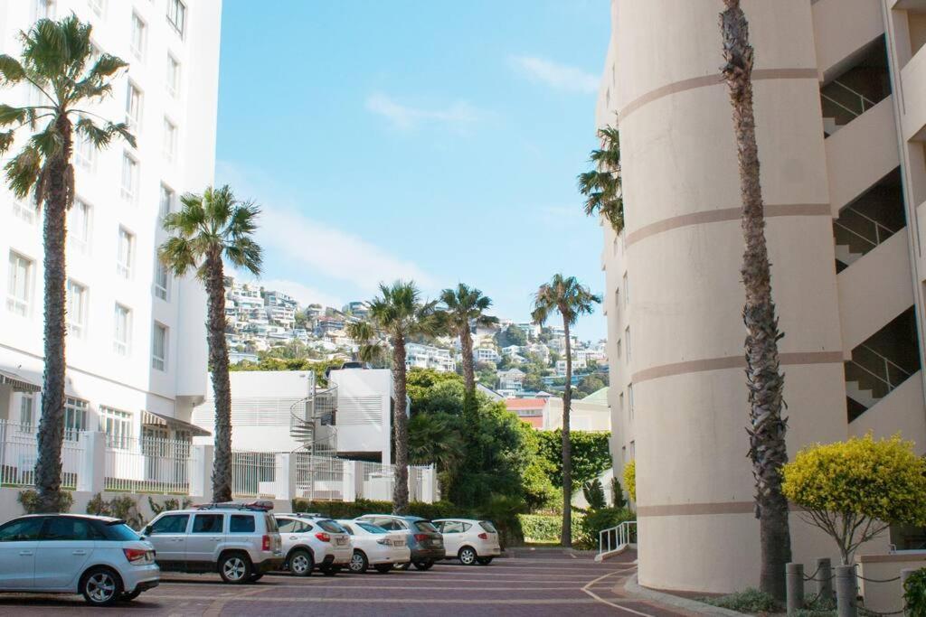 Luxurious I No Power Cuts Apartment Cape Town